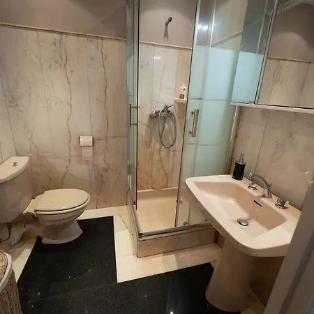 Le Libecio, Près Des Plages, Plein Centre, Confortable * Antibes